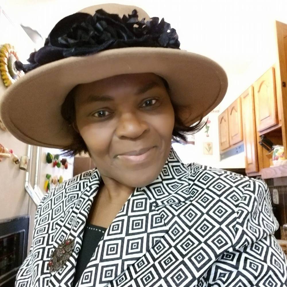 Meet your Posher, Carmelle